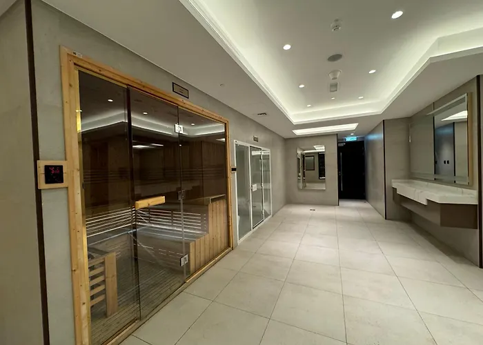 Tick - City Skyline View Studio II Elite Residence